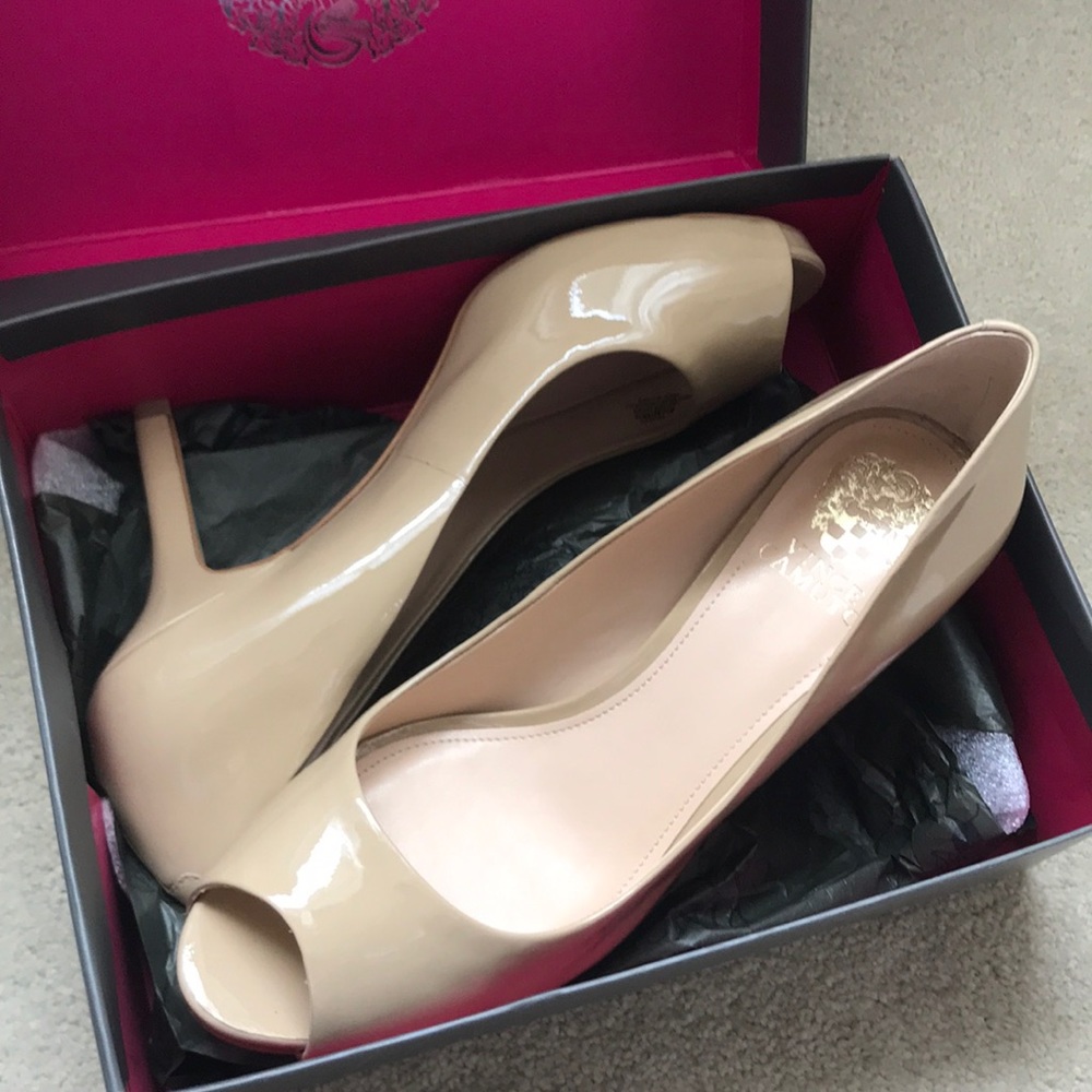 Vince Camuto nude heels